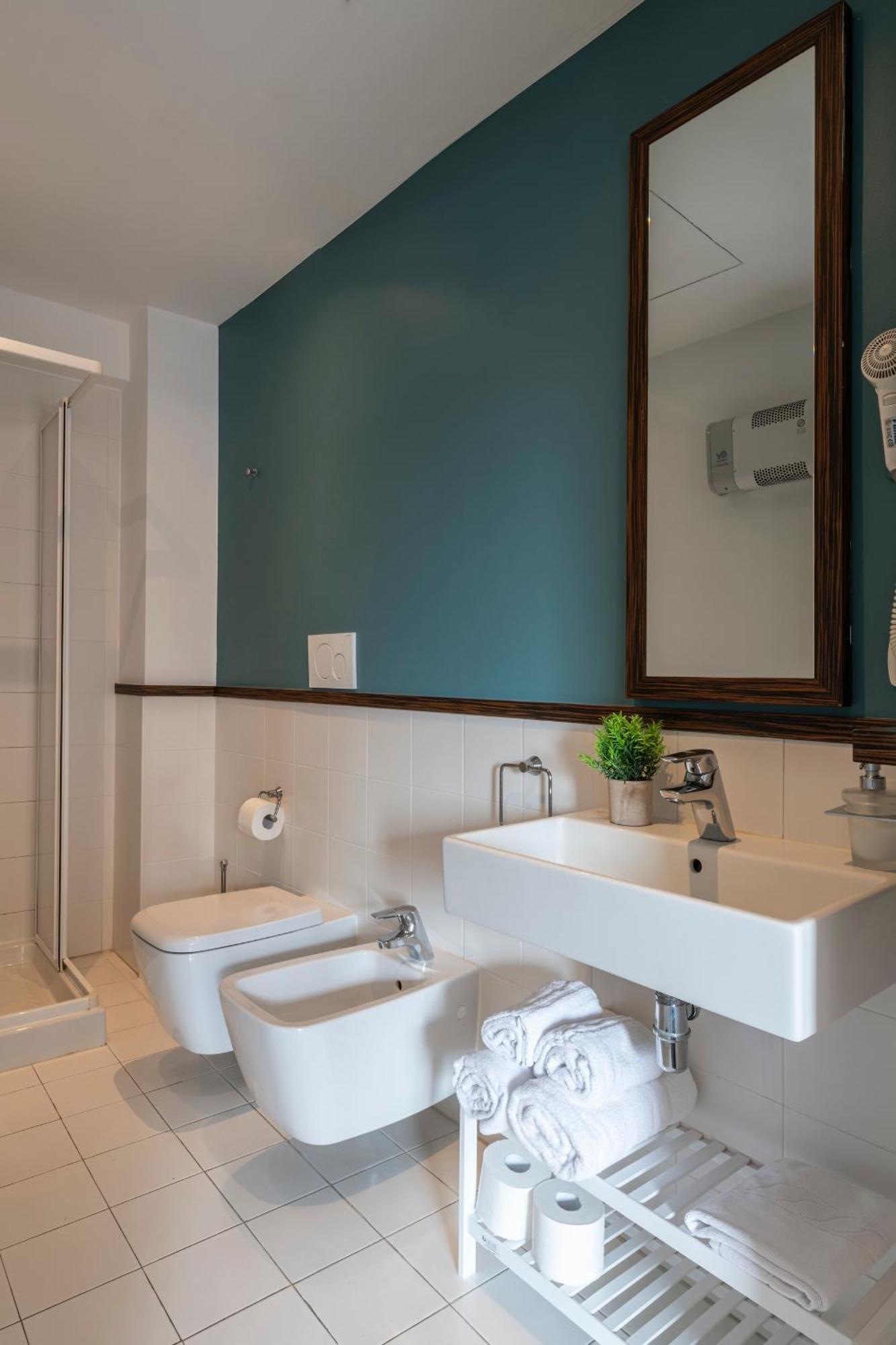 Easylife - Suite In Colonne San Lorenzo Milano Bagian luar foto
