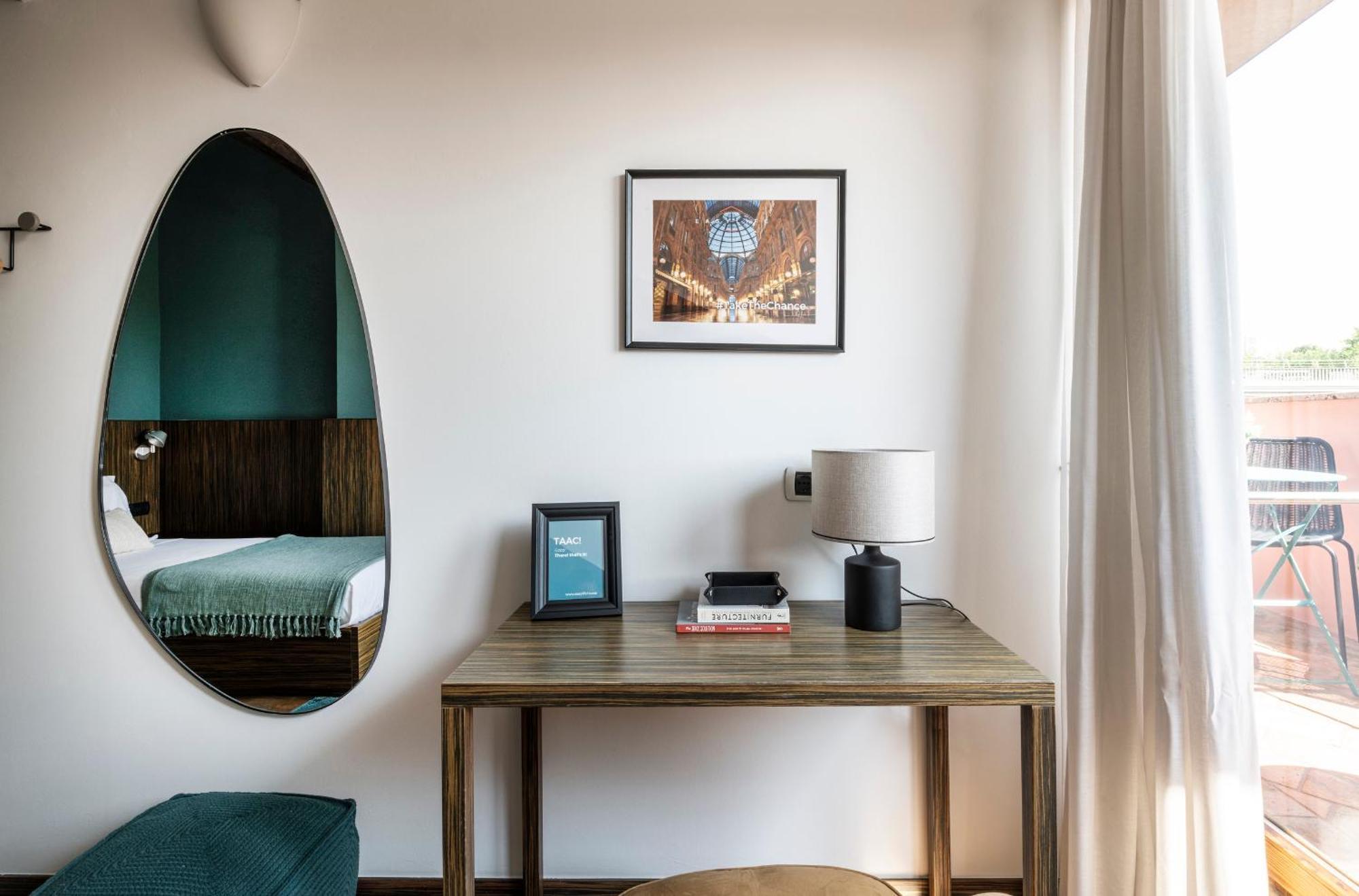 Easylife - Suite In Colonne San Lorenzo Milano Bagian luar foto