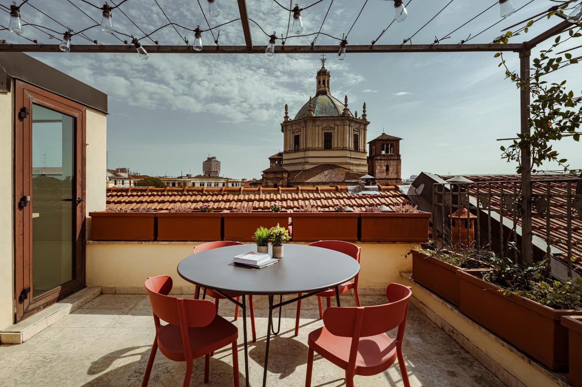 Easylife - Suite In Colonne San Lorenzo Milano Bagian luar foto