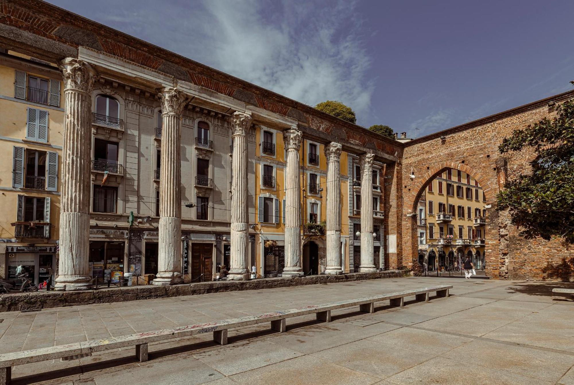 Easylife - Suite In Colonne San Lorenzo Milano Bagian luar foto