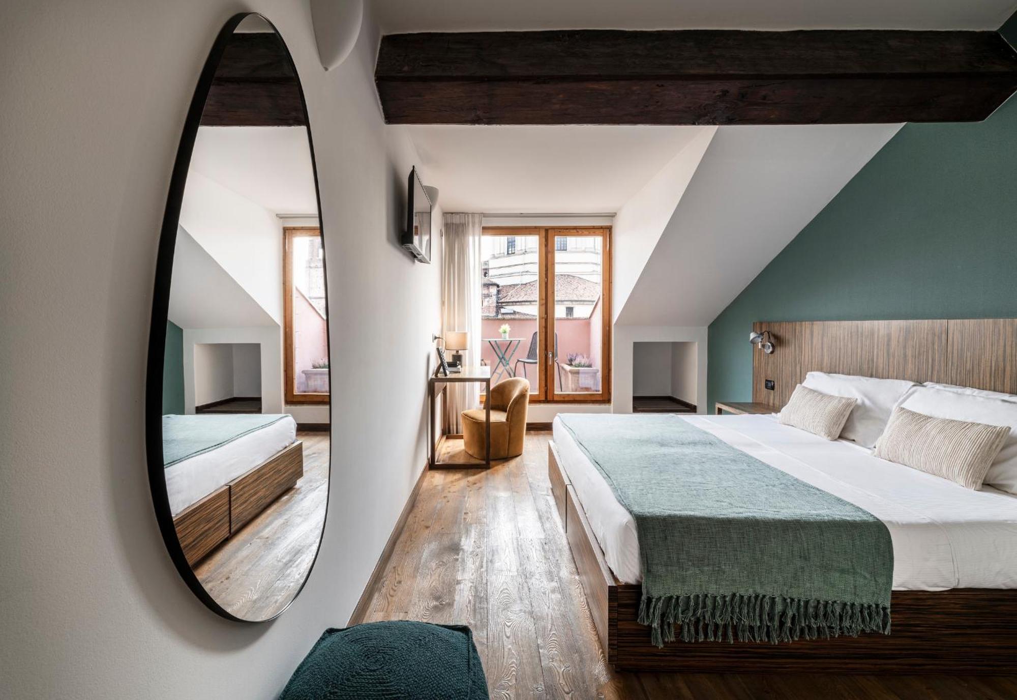 Easylife - Suite In Colonne San Lorenzo Milano Bagian luar foto